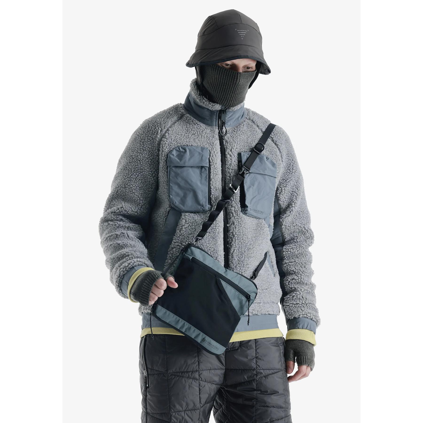 product/k/r/krakatau_u17_-52_urban-chic_4.jpg