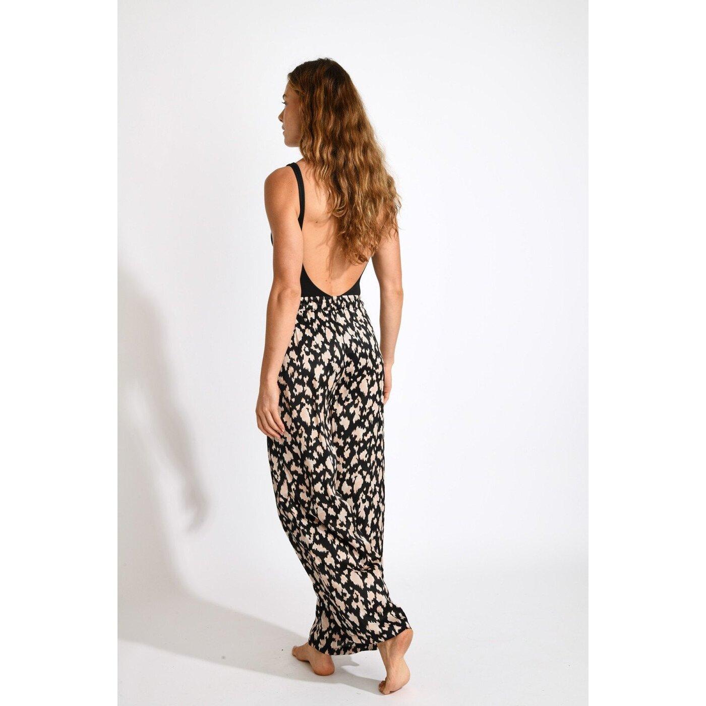 product/l/i/livia_25e-alya_bavarosat_mjp01_noir_3.jpg