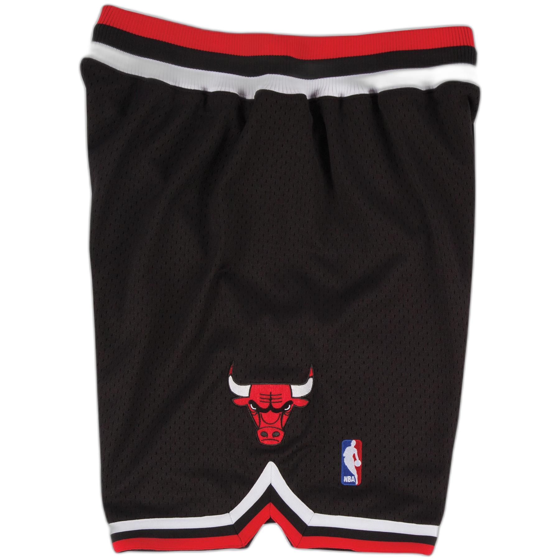 product/m/i/mitchell-ness_ashrgs18113-cbublck97_black_2.jpg
