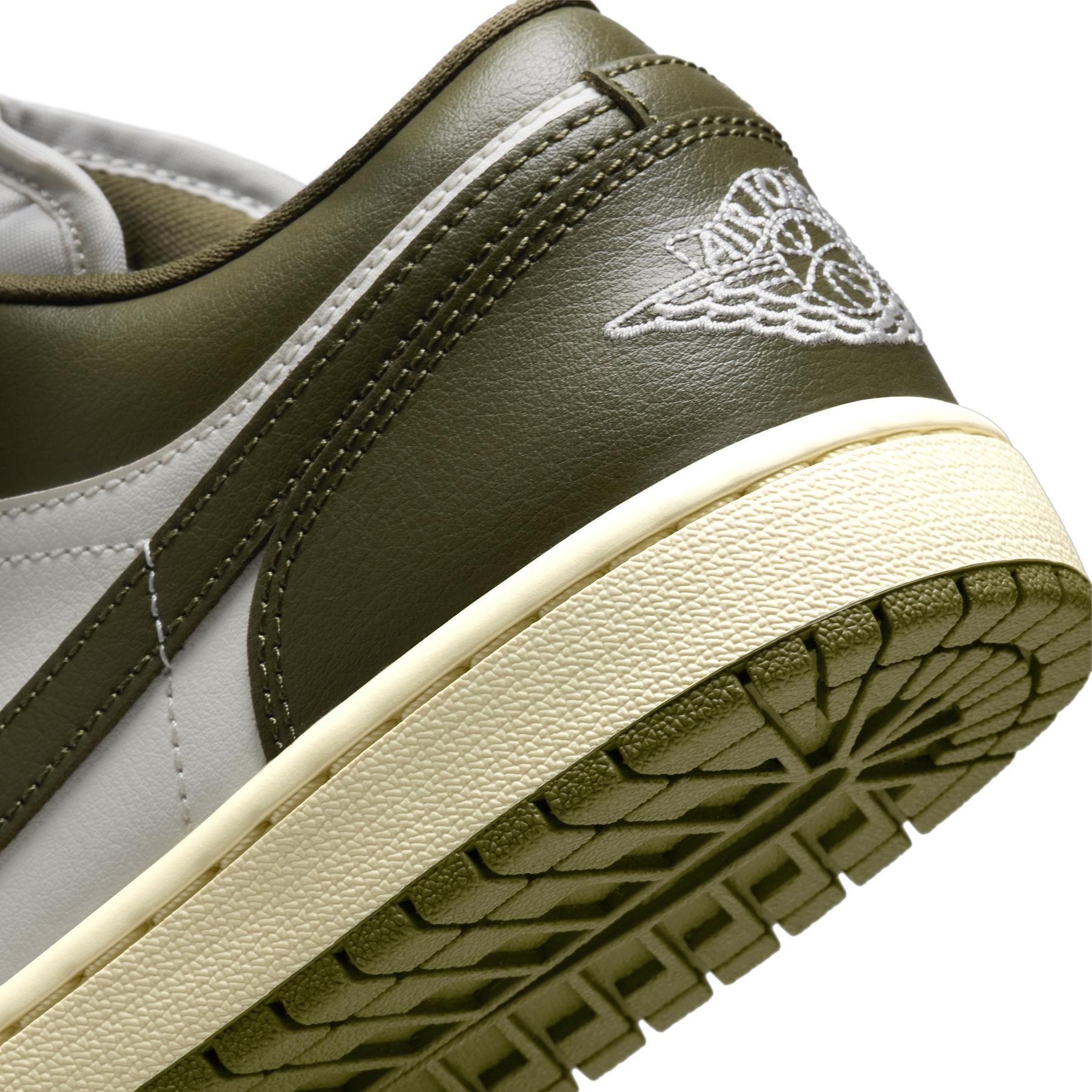 product/n/i/nike_dc0774-122_sail-medium-olive-coconut-milk_5.jpg