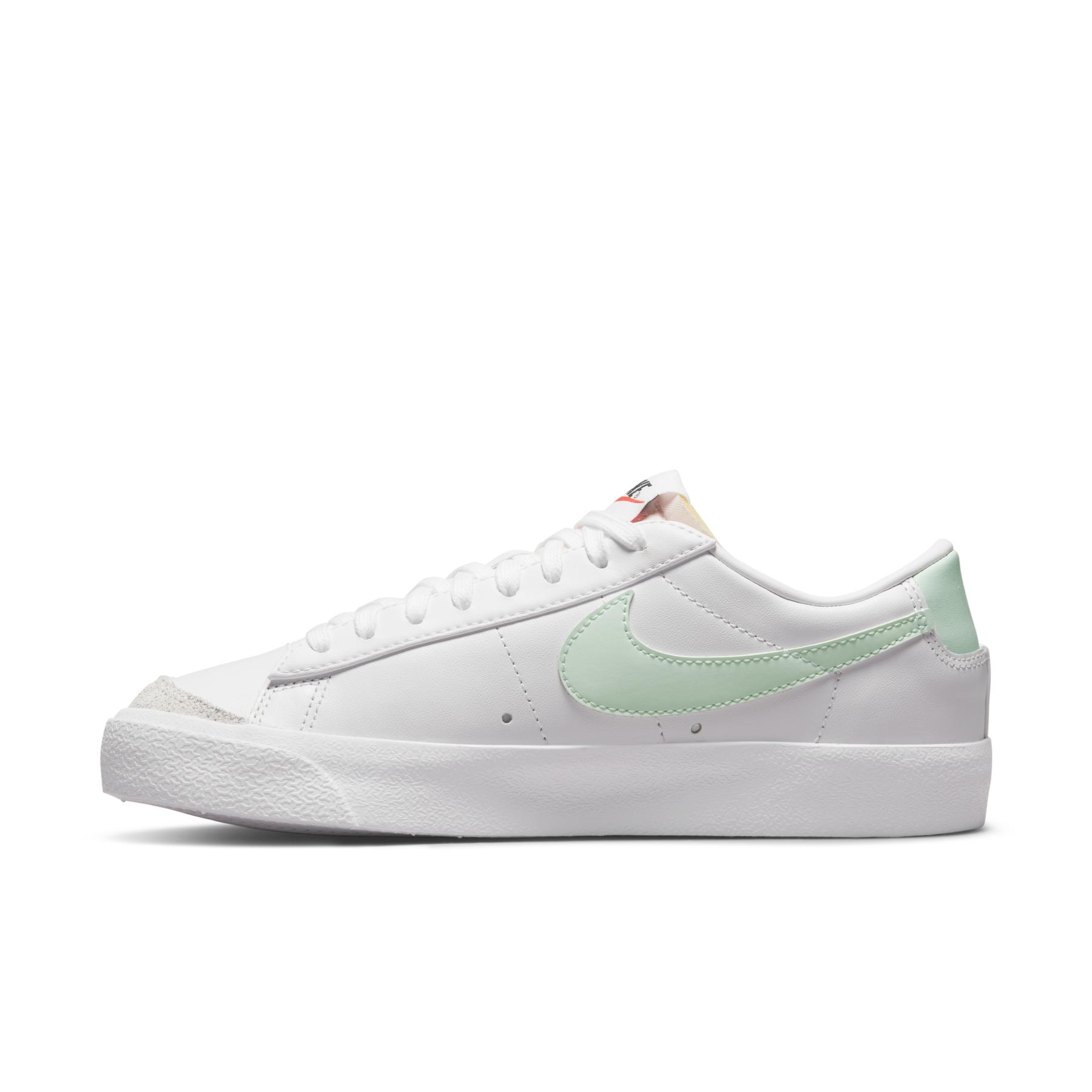 product/n/i/nike_dc4769-111-phslh001.jpg