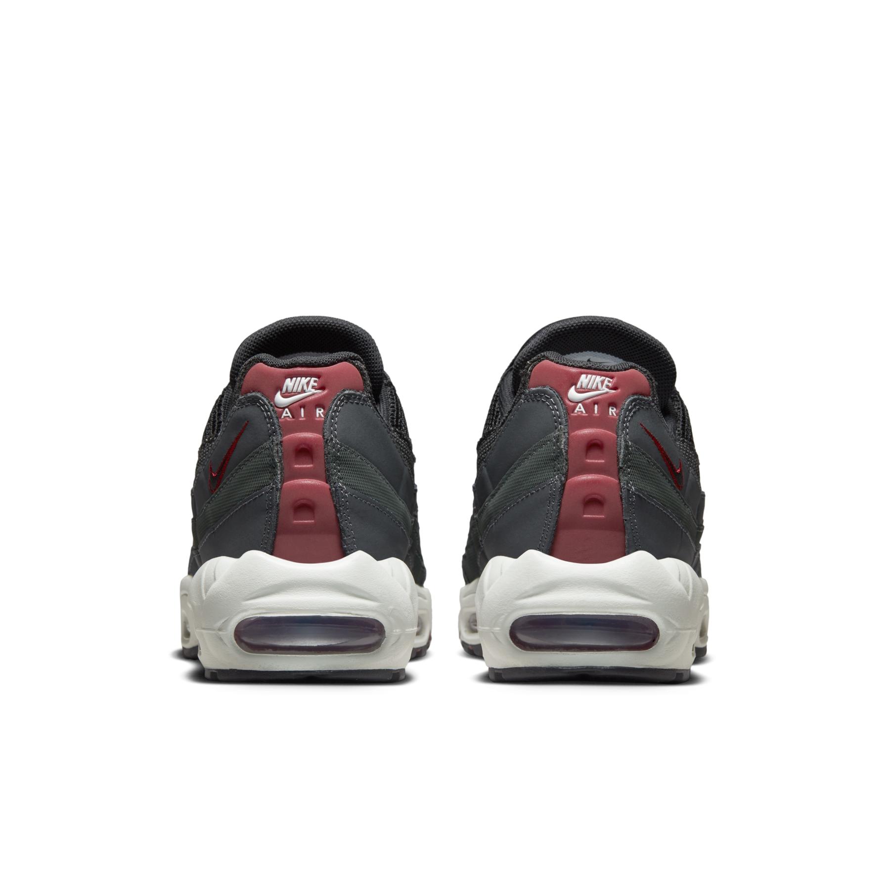 product/n/i/nike_dq3982-001-phcbh000.jpg