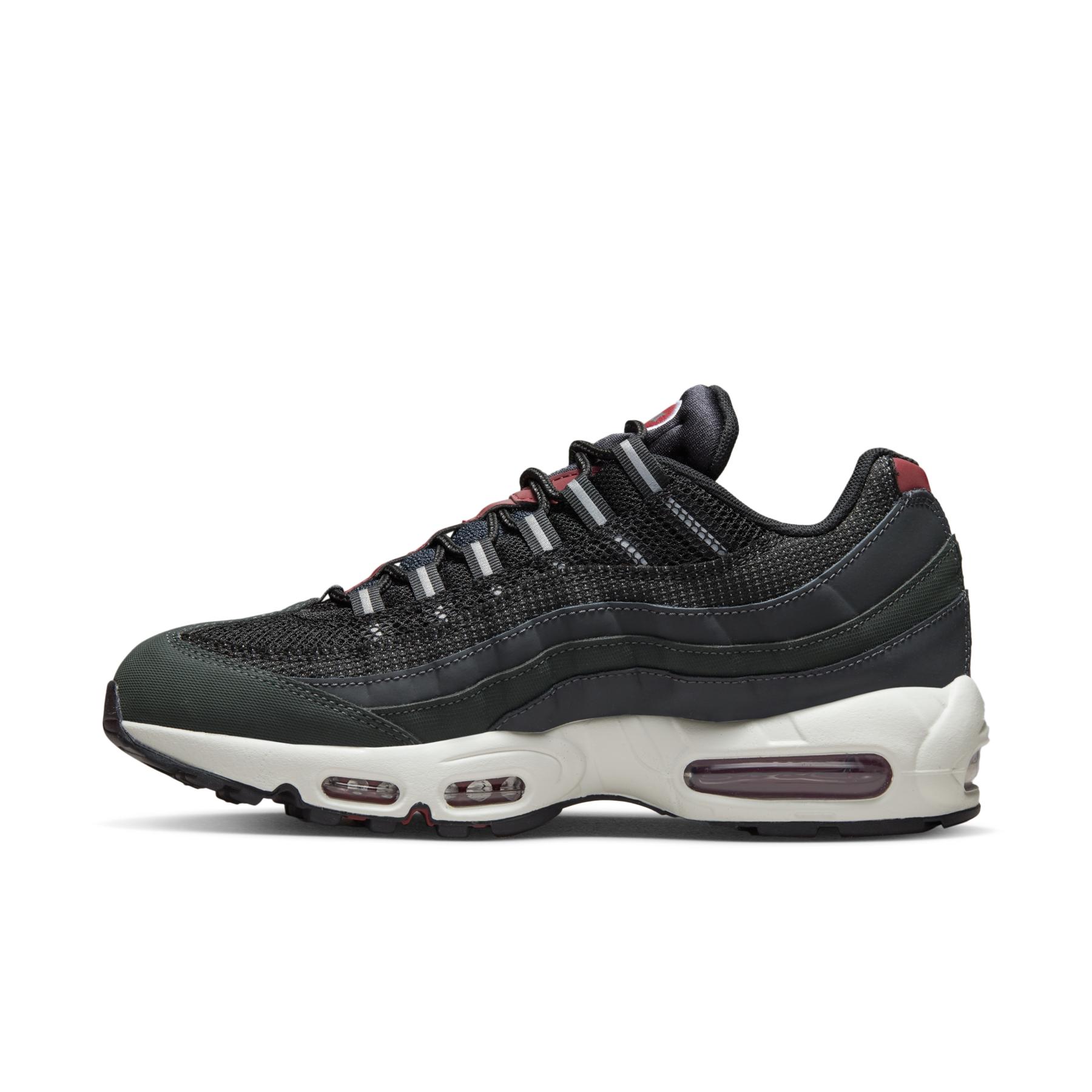 product/n/i/nike_dq3982-001-phslh001.jpg
