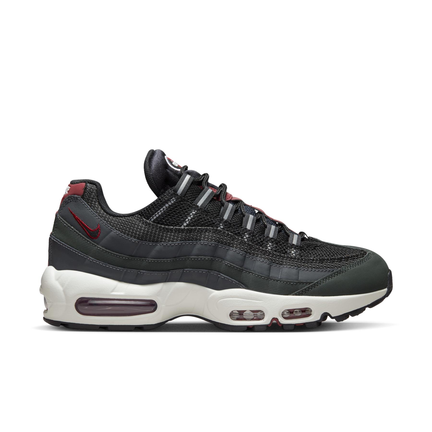 product/n/i/nike_dq3982-001-phsrh000.jpg