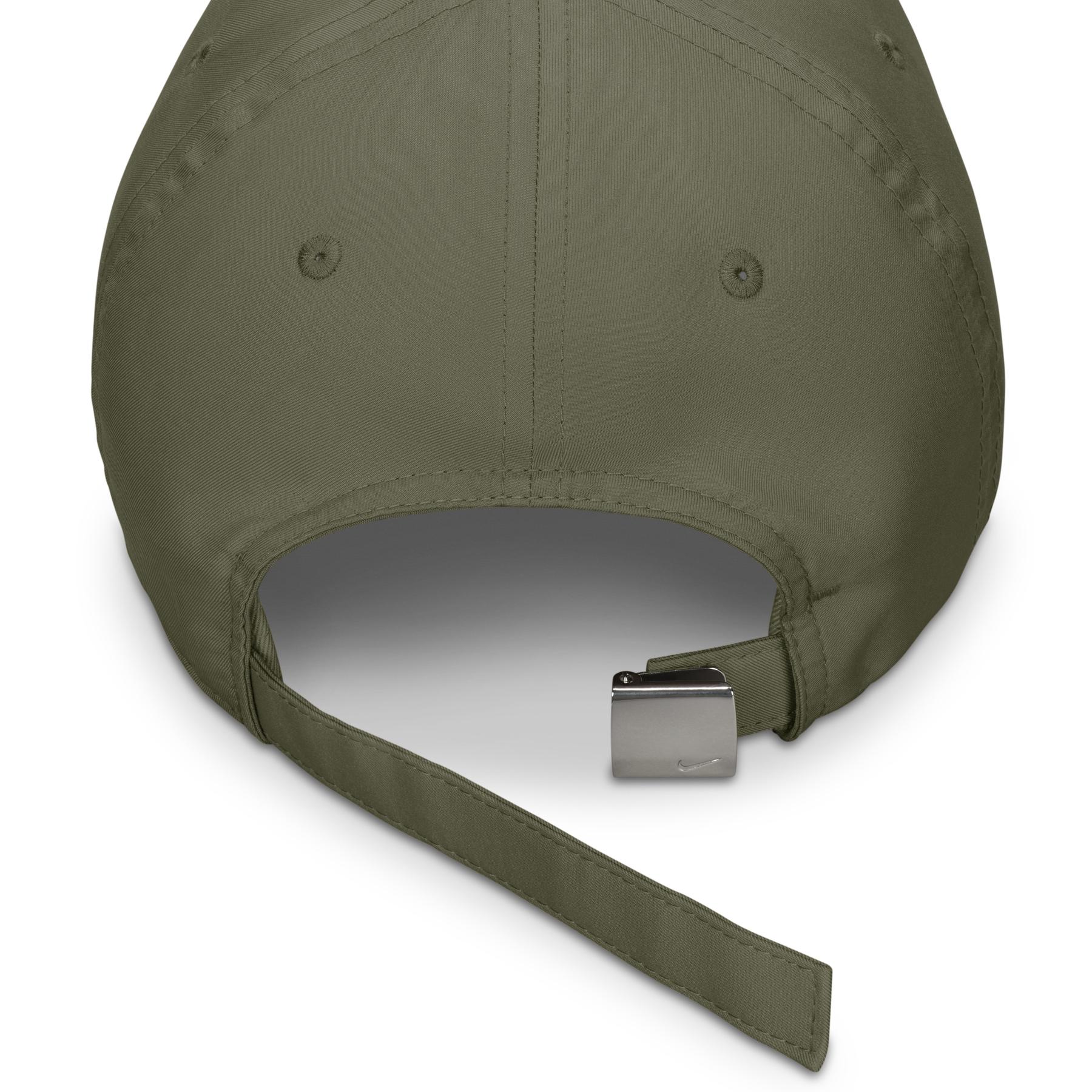 product/n/i/nike_fb5372-222_medium-olive-metallic-silver_1.jpg