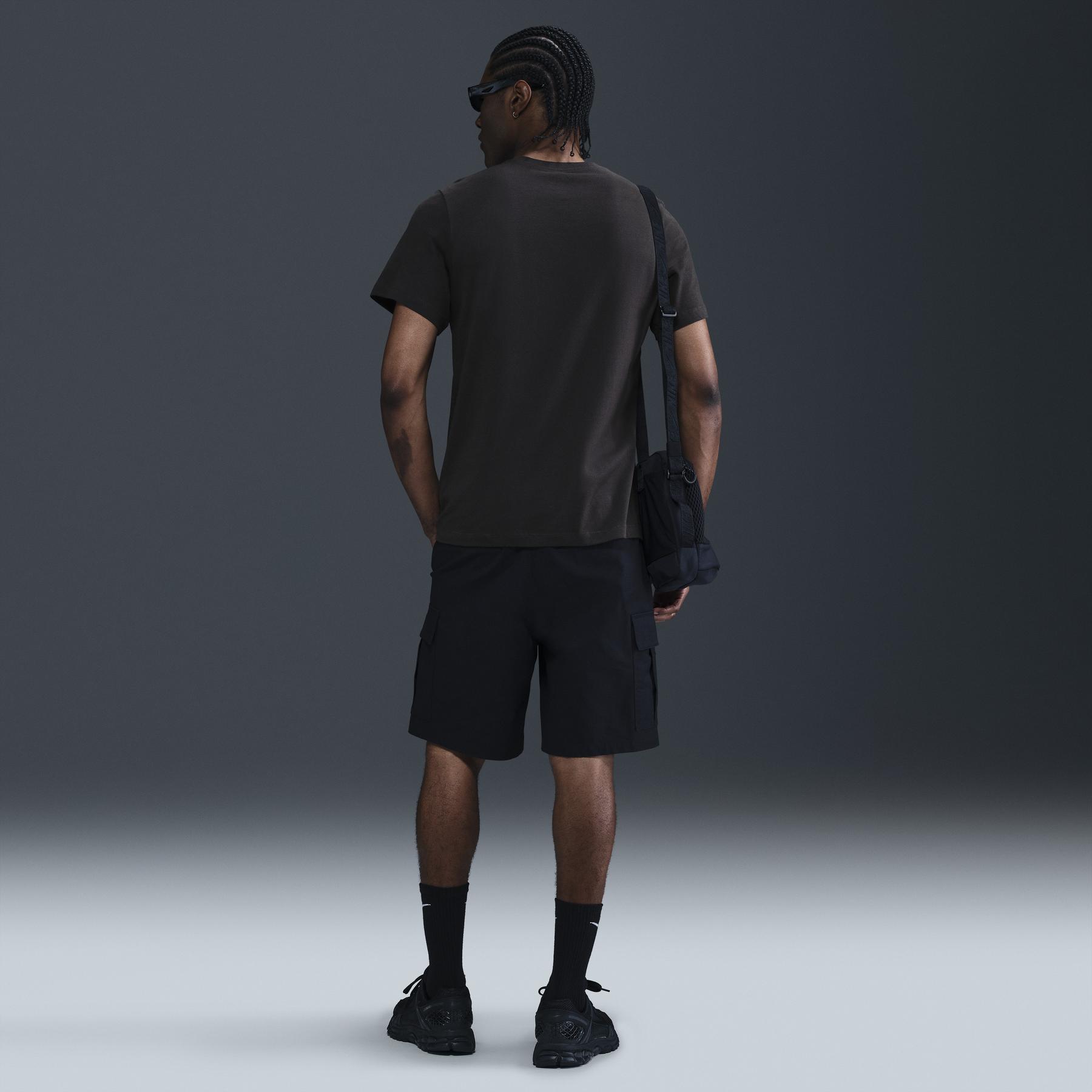 product/n/i/nike_hj0563-045_noir_7.jpg