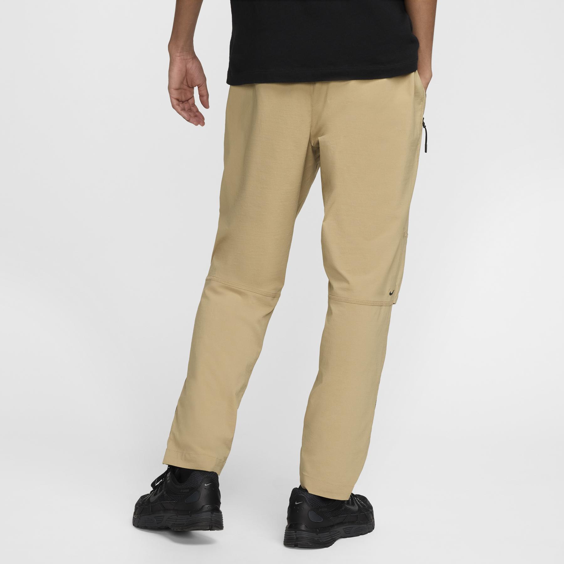 product/n/i/nike_hm8241-297_parachute-beige-black_3.jpg