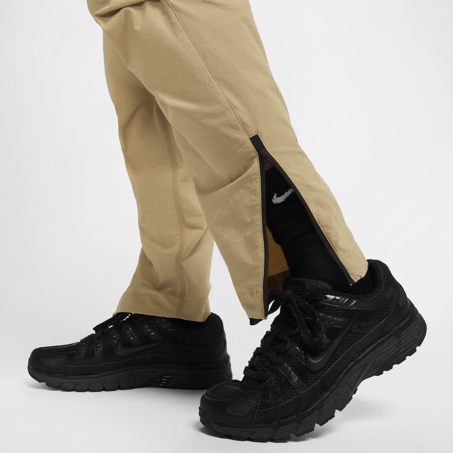 product/n/i/nike_hm8241-297_parachute-beige-black_4.jpg