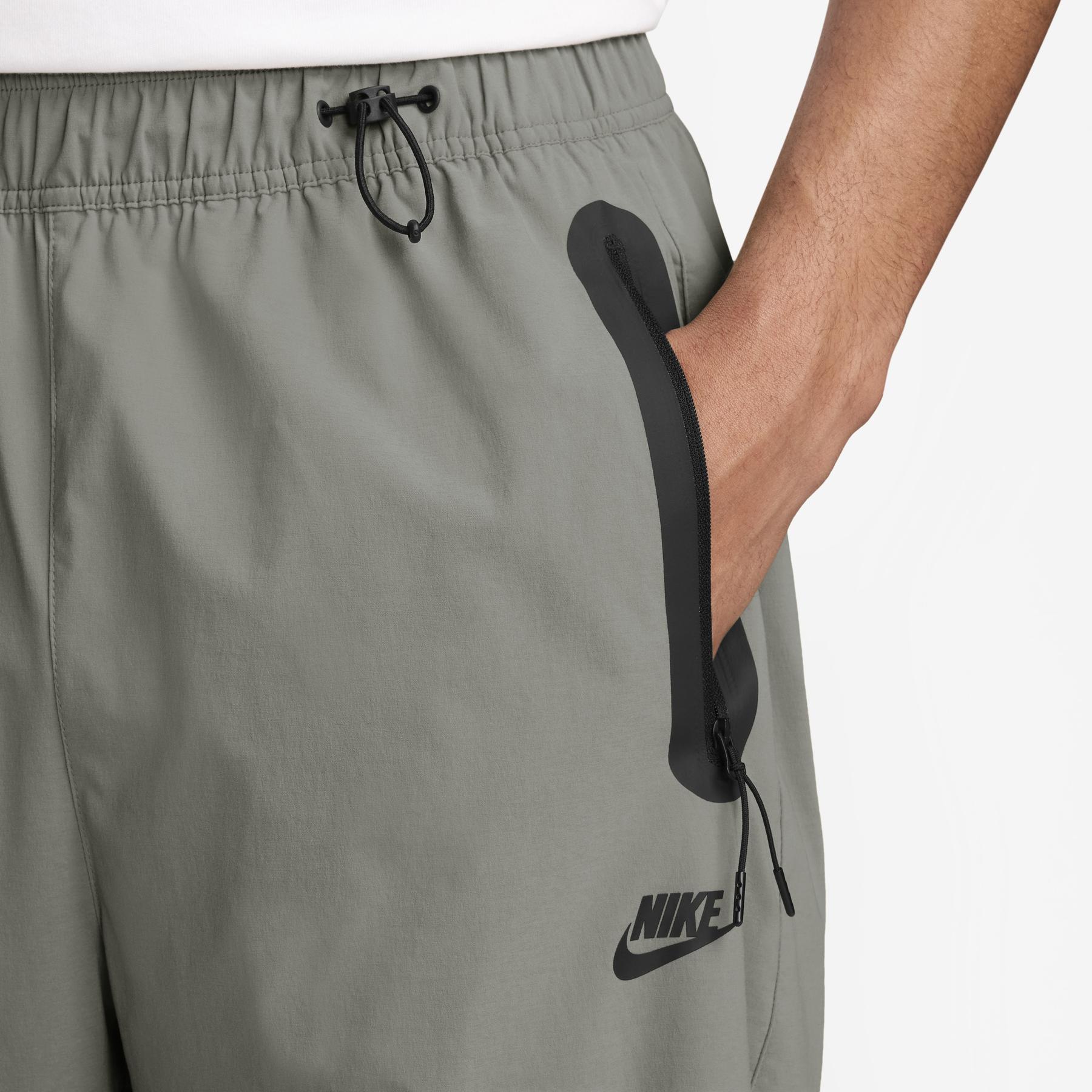 product/n/i/nike_hm8241-320_light-army-black_3.jpg