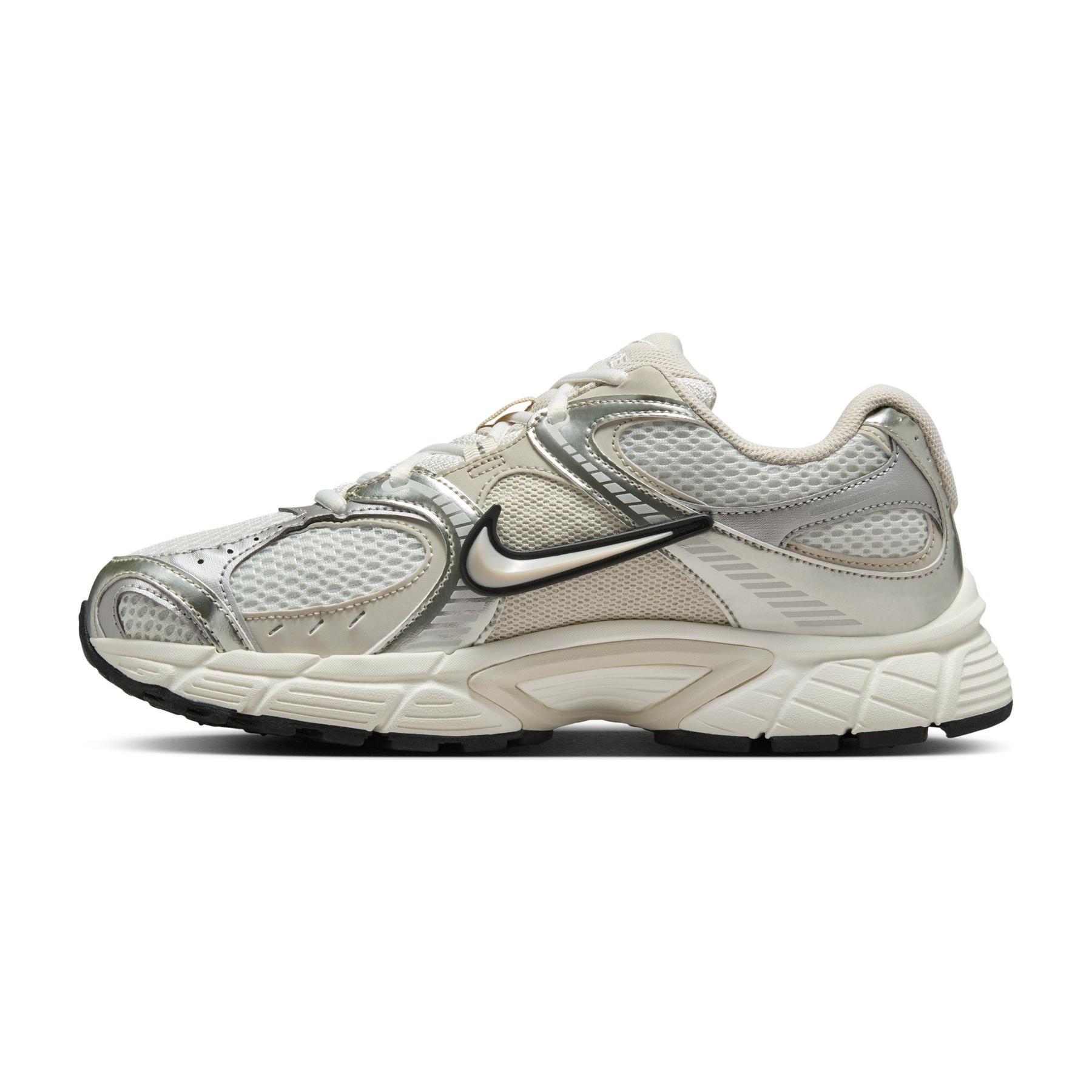 product/n/i/nike_hq7901-104-phslh001.jpg