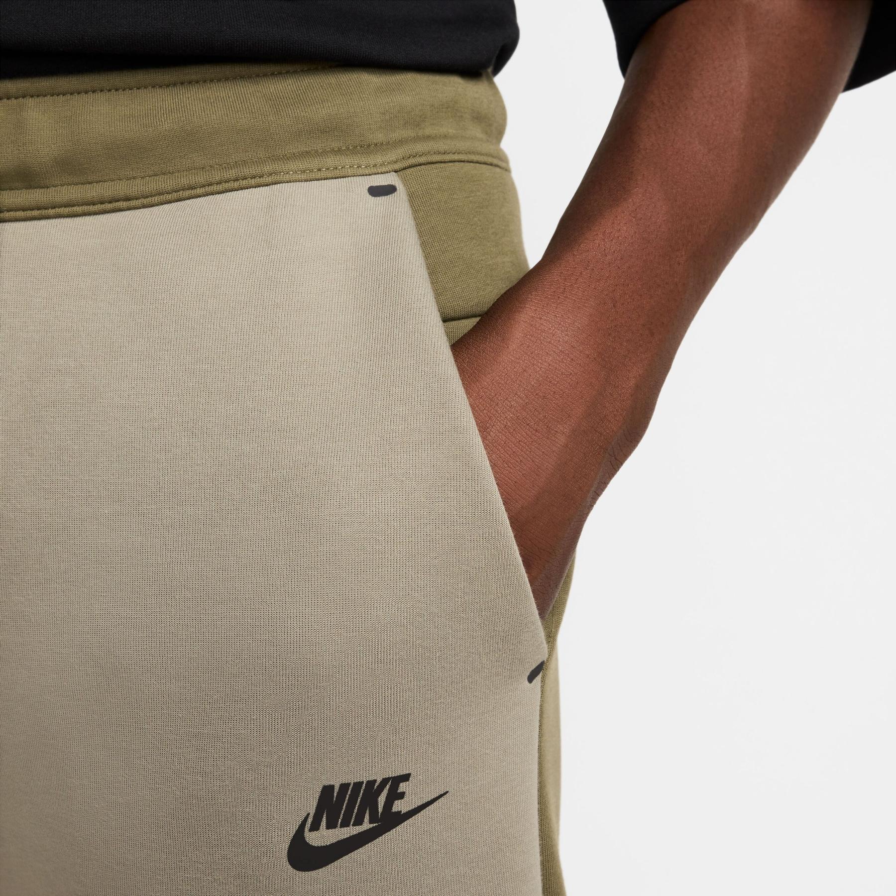 product/n/i/nike_hv0959-222-phsym002-nw121324.jpg