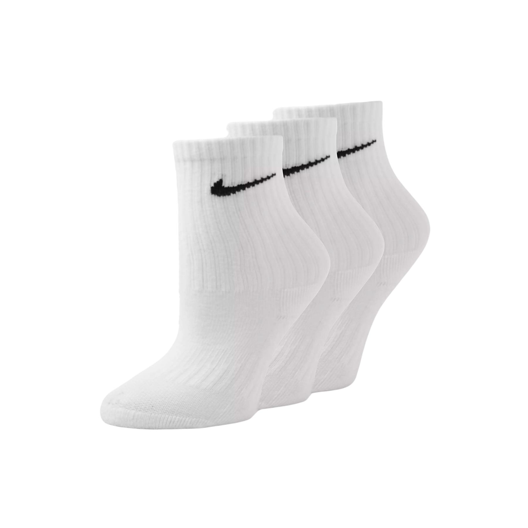 product/n/i/nike_un0013-001_blanc_1.jpg