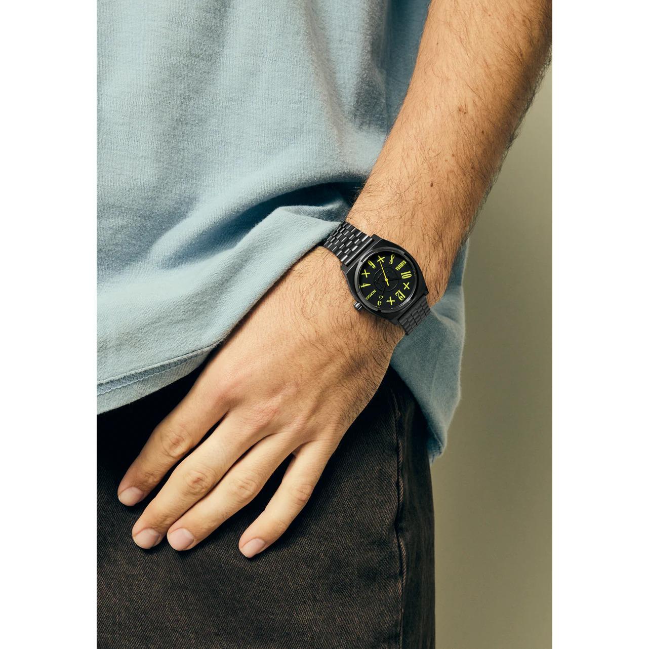 product/n/i/nixon_a1419-5275-00_black-nirvana-smiley-face_9.jpg