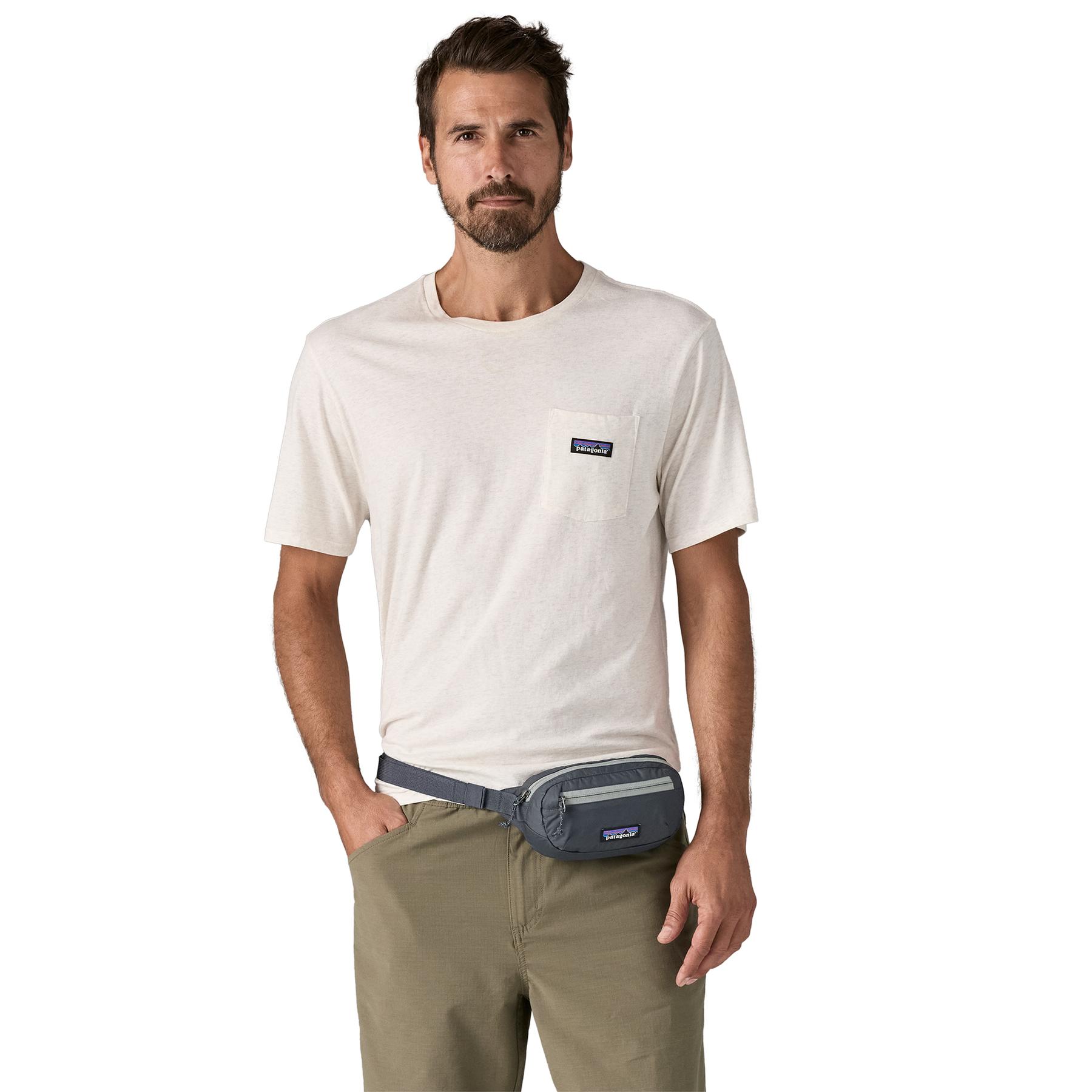product/p/a/patagonia_49448-blk_black_3.jpg