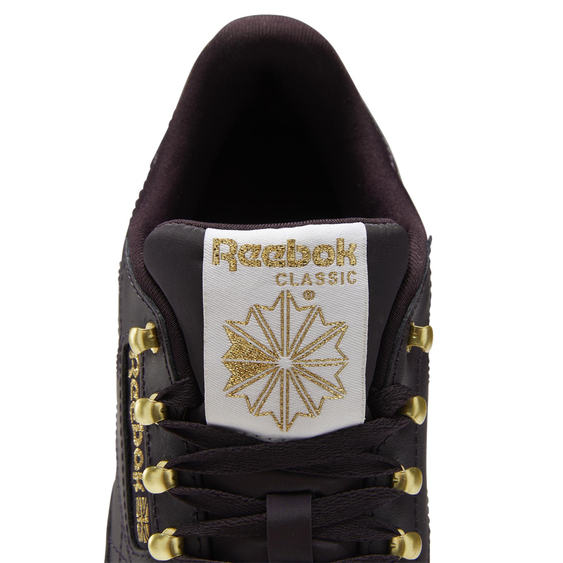 product/r/e/reebok-classics_fw1258_7_footwear_photography_detail_view_1_white_000.jpg