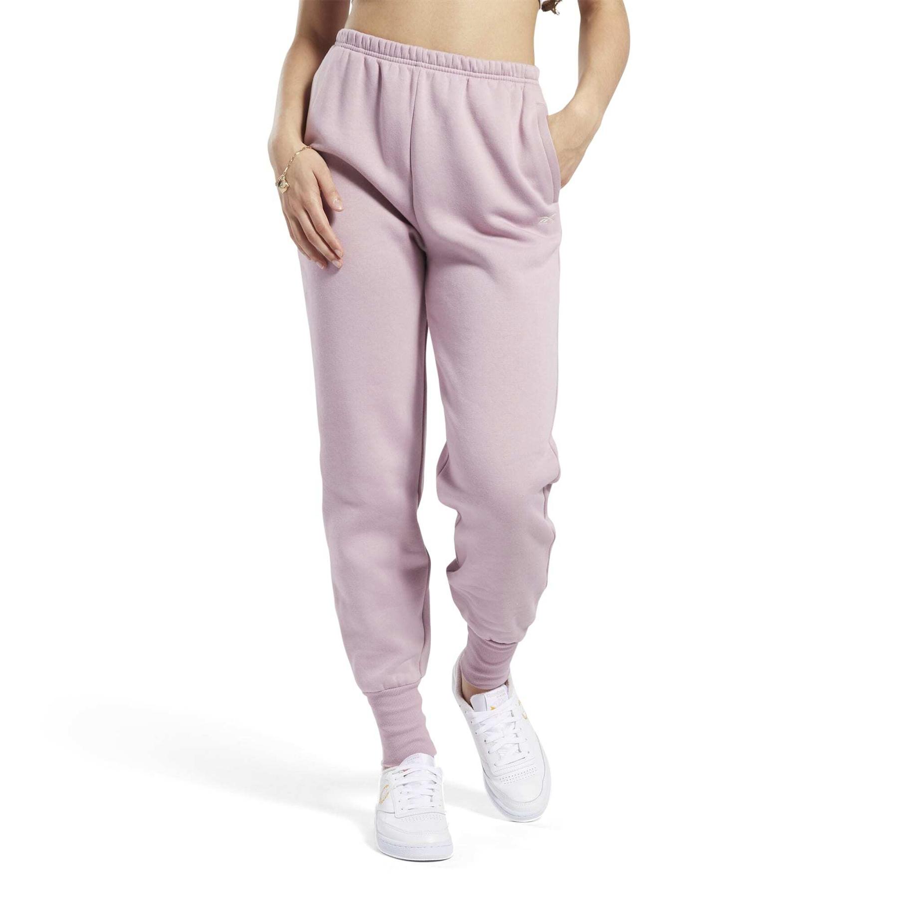 product/r/e/reebok-classics_hh9671_3_apparel_on_model_standard_view_white.jpg