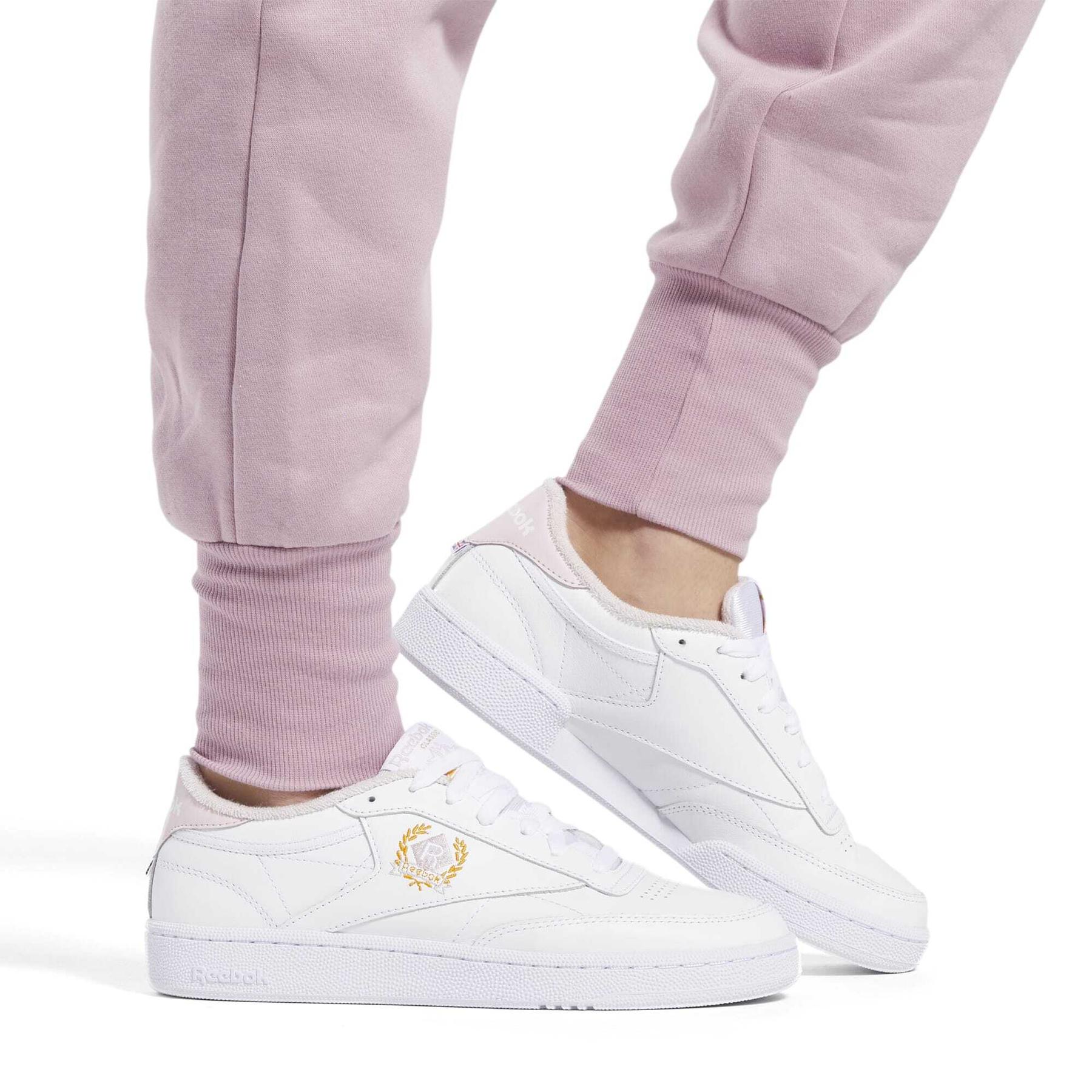 product/r/e/reebok-classics_hh9671_7_apparel_on_model_detail_view_2_white.jpg