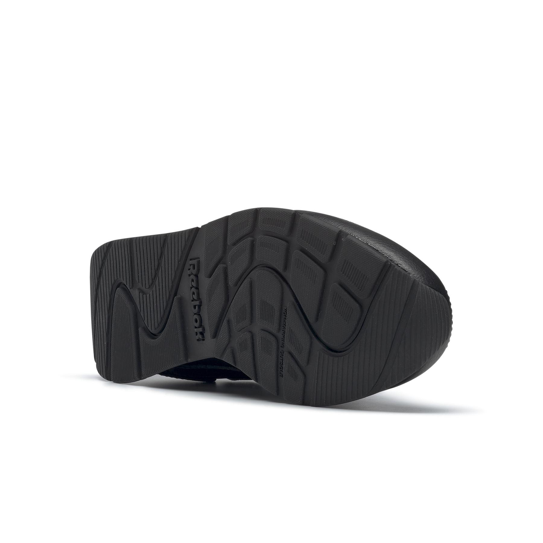product/r/e/reebok-classics_v53960_4_footwear_photography_bottom_view_white_000.jpg