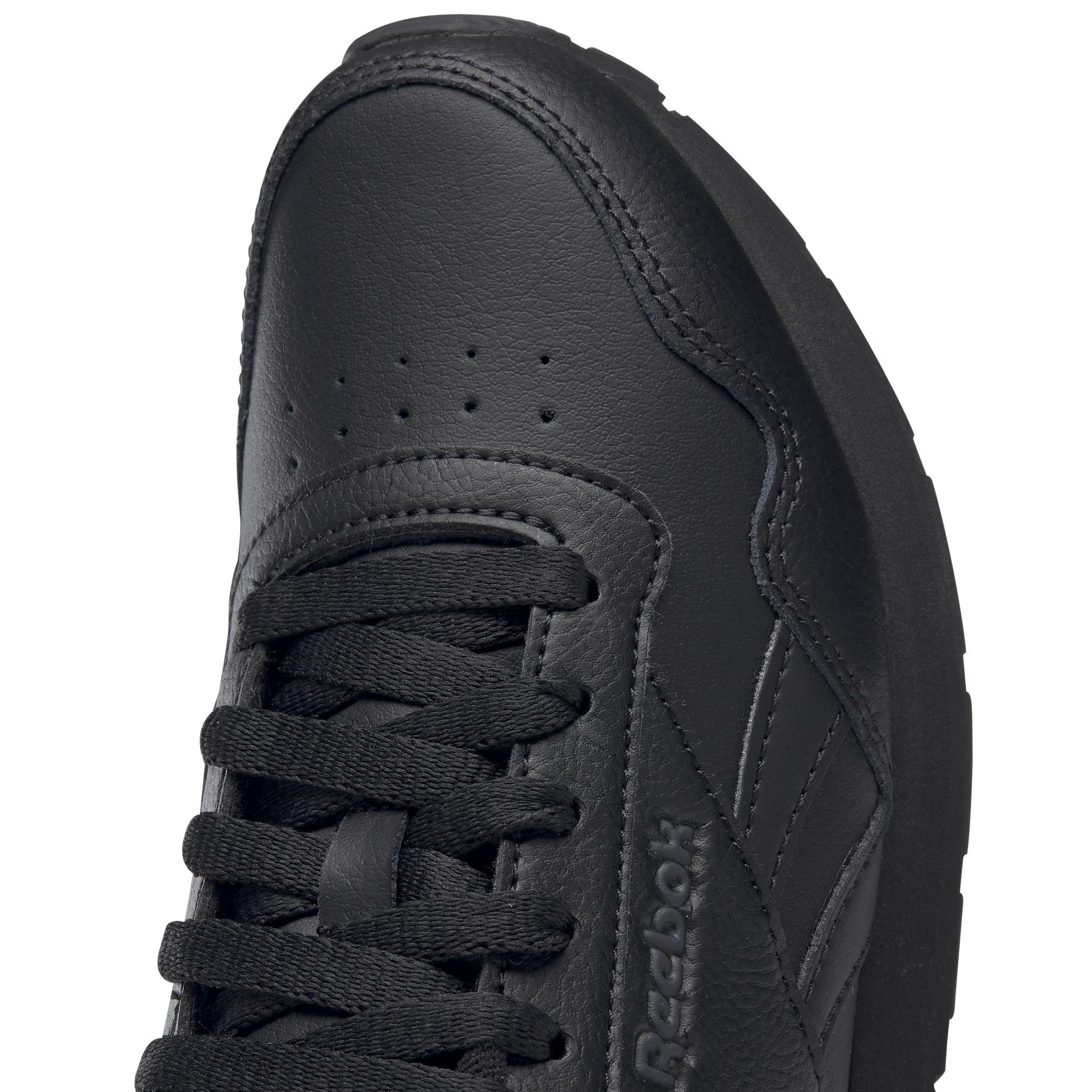 product/r/e/reebok-classics_v53960_8_footwear_photography_detail_view_1_white_000.jpg