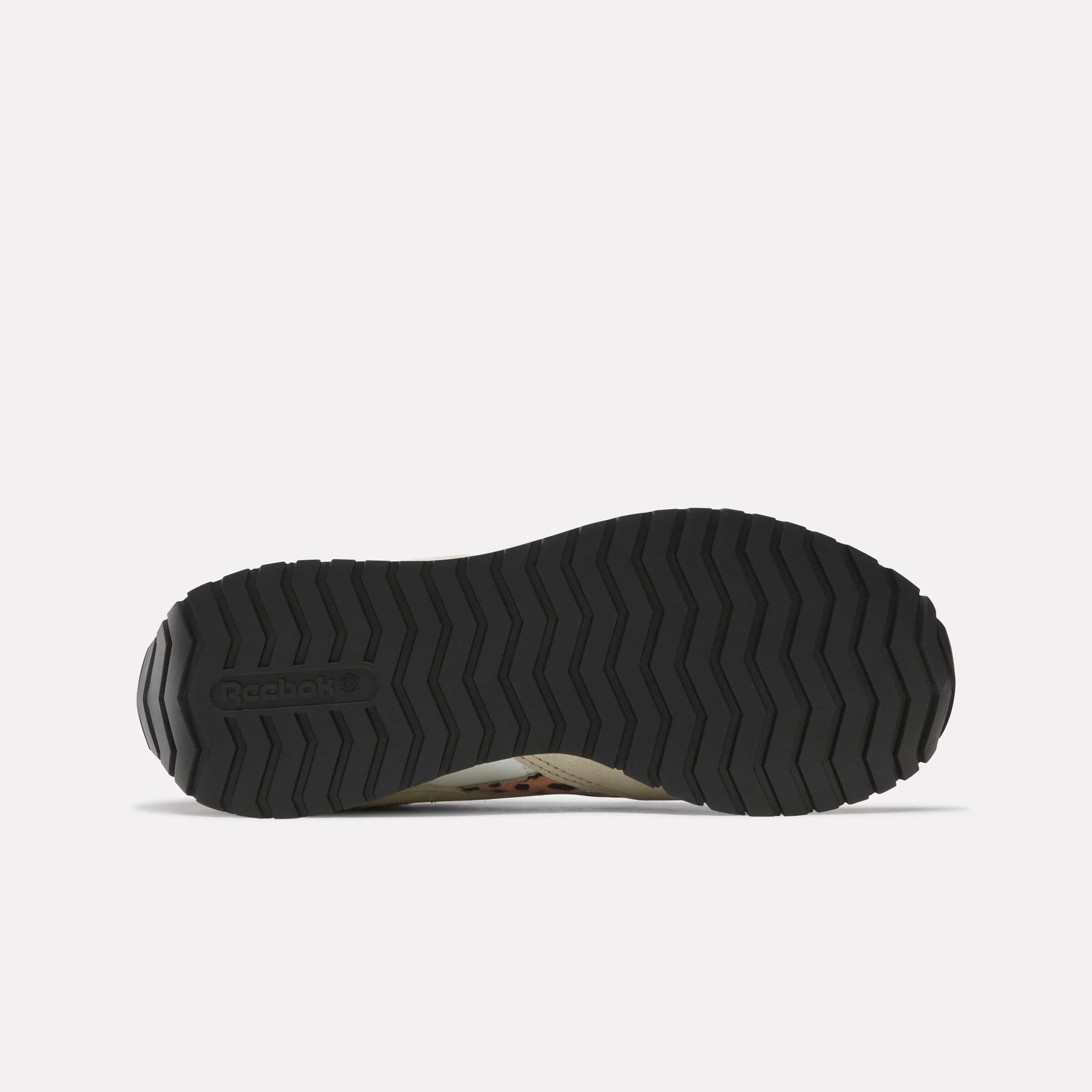product/r/e/reebok_100239219_chalk-classic-beige-trek-grey_5.jpg