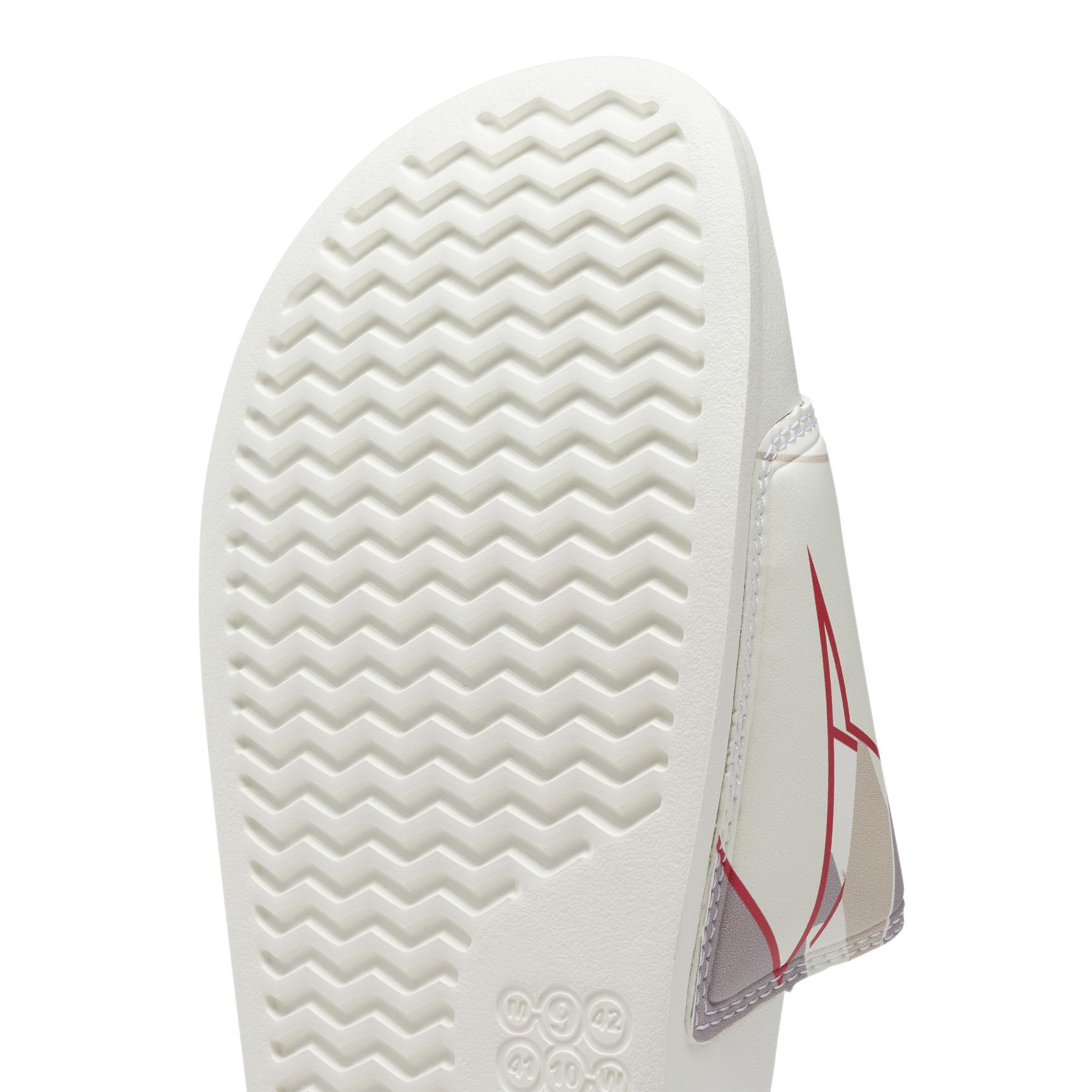 product/r/e/reebok_hr0406_8_footwear_photography_detail_view_2_white_000.jpg