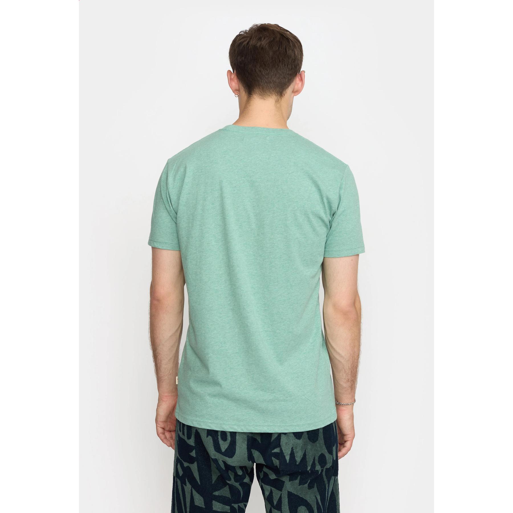 product/r/e/revolution_1051-green_green_2.jpg