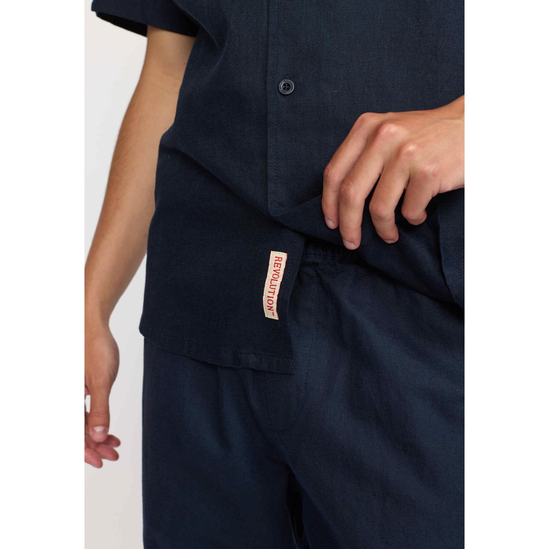 product/r/e/revolution_3151-navy_navy_3.jpg