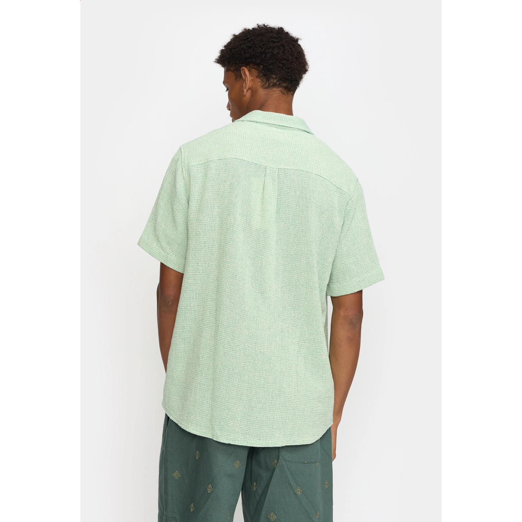 product/r/e/revolution_3166-green_green_2.jpg