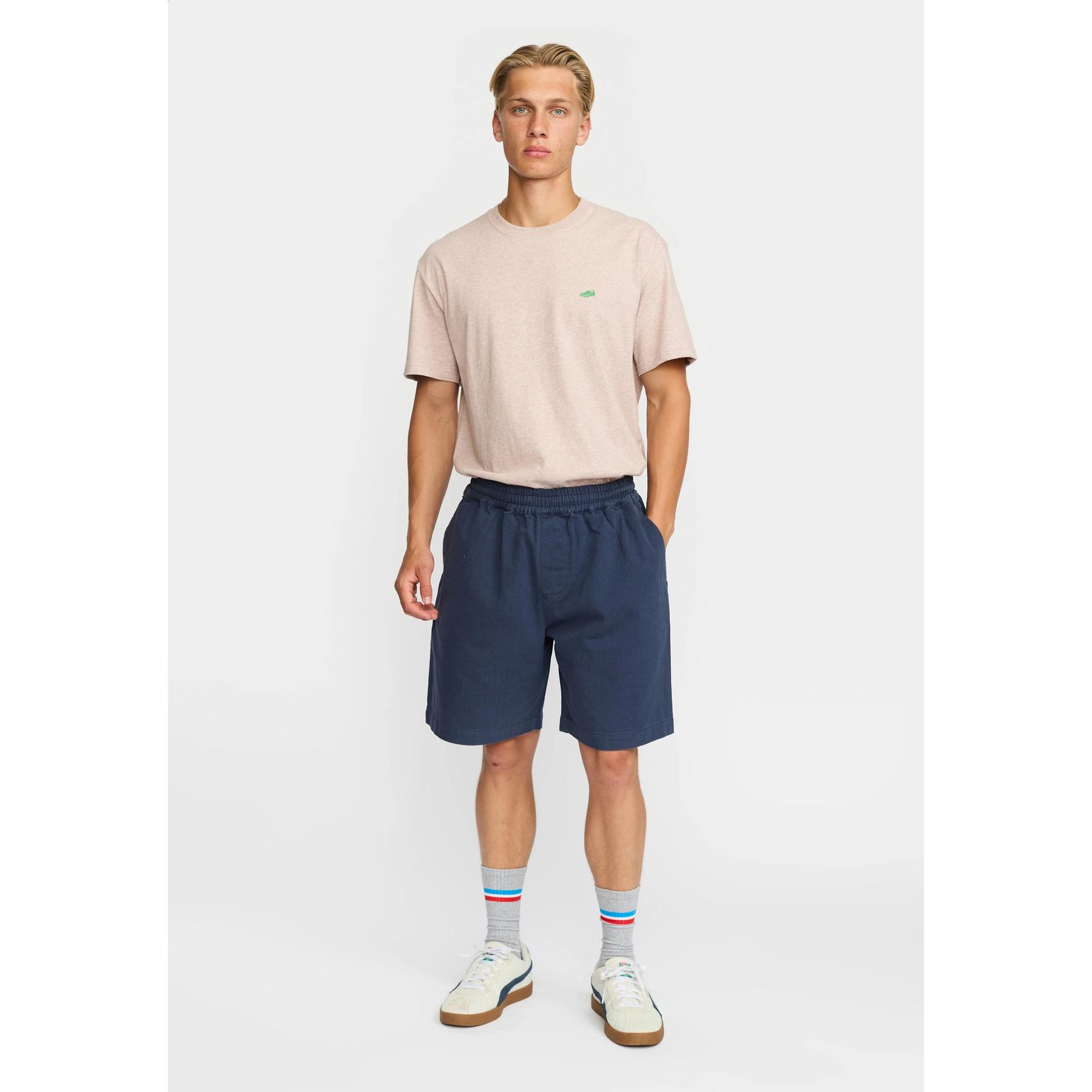 product/r/e/revolution_4054-darknavy_darknavy_3.jpg