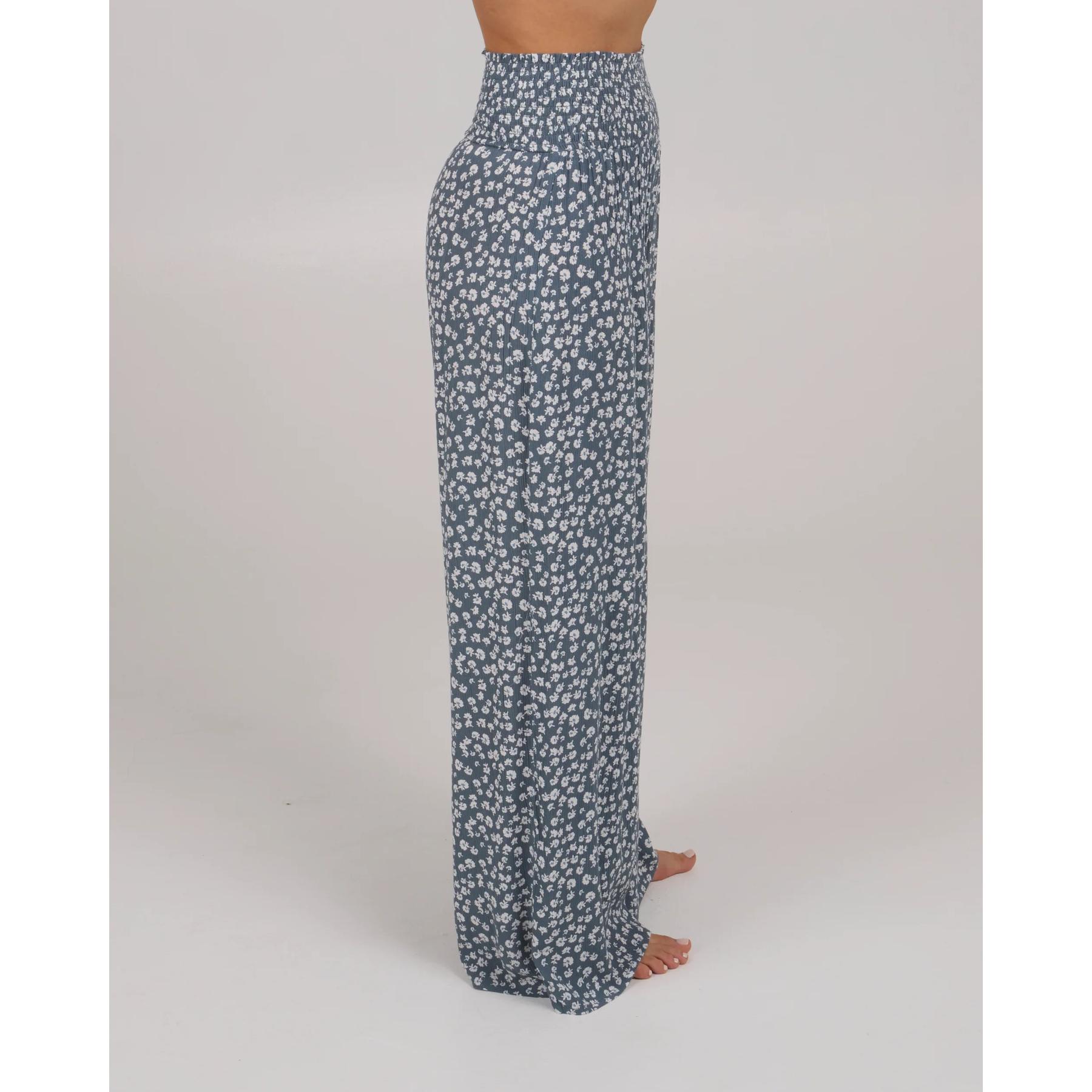 product/s/a/salty-crew_30135053w-finblu_fin-blue_2.jpg