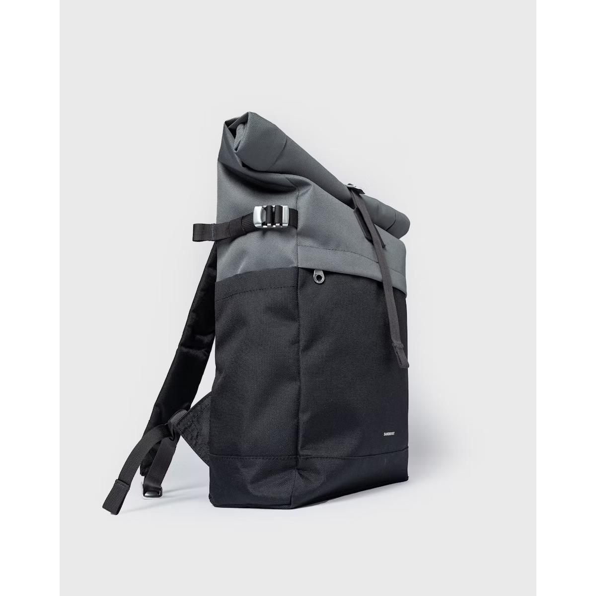 product/s/a/sandqvist_251404103_multi-dark-with-black-leather_2.jpg