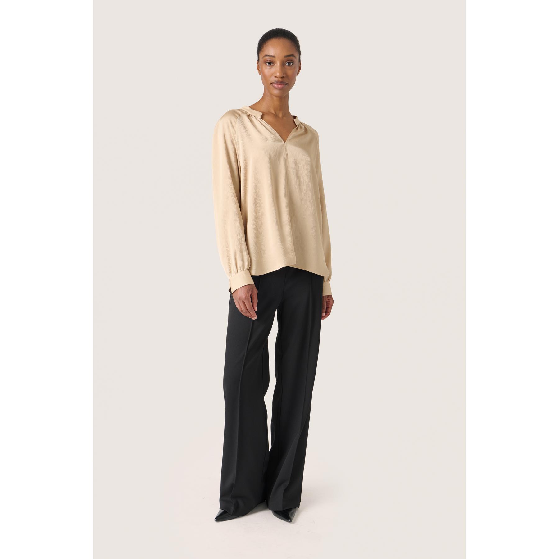 product/s/o/soaked-in-luxury_30407197-141208_3.jpg