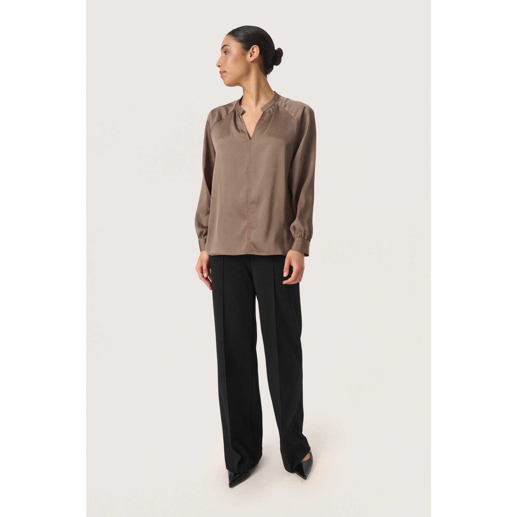 product/s/o/soaked-in-luxury_30407197-190808_3.jpg