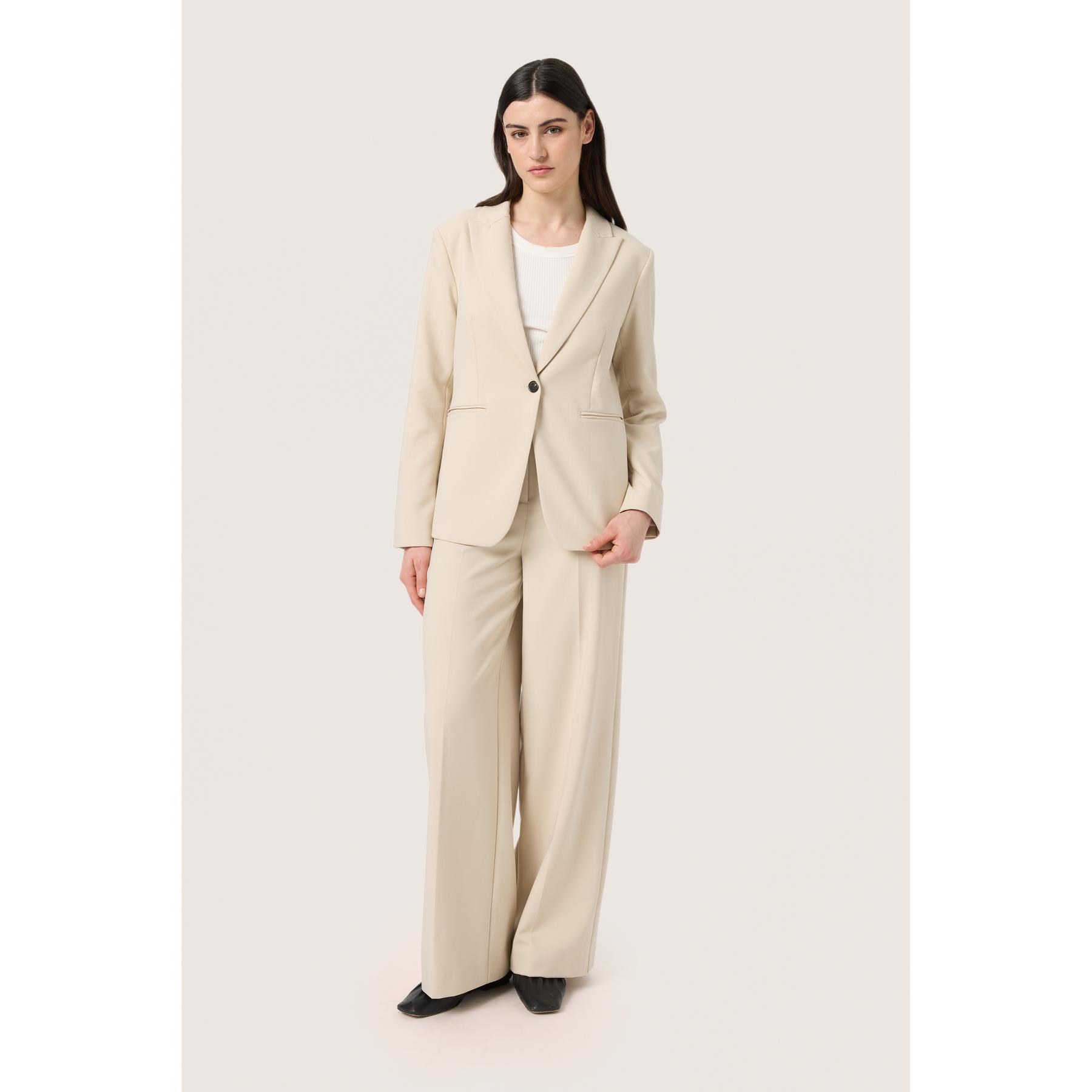 product/s/o/soaked-in-luxury_30407228-130401_4.jpg