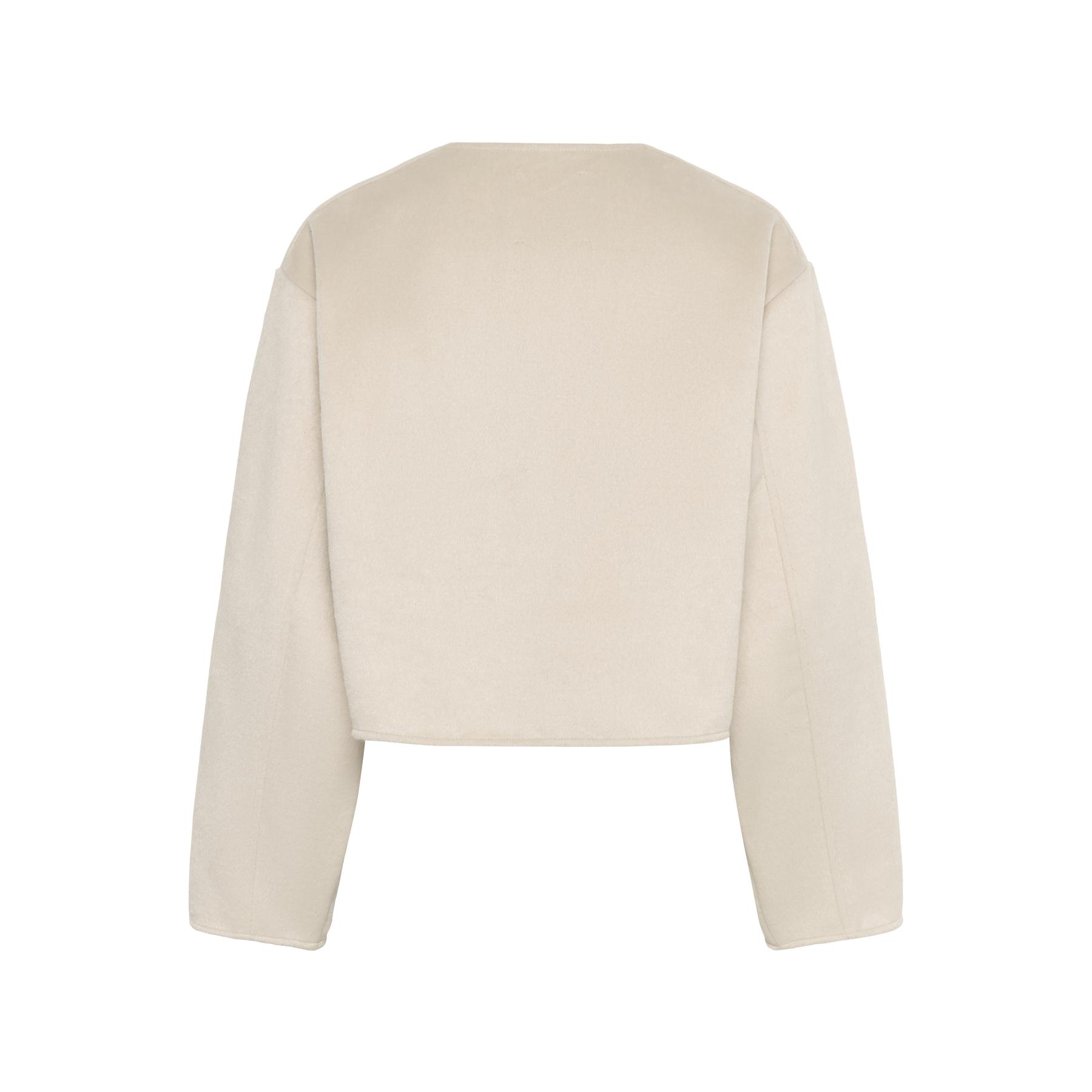 product/s/o/soaked-in-luxury_30407858-130401_4.jpg