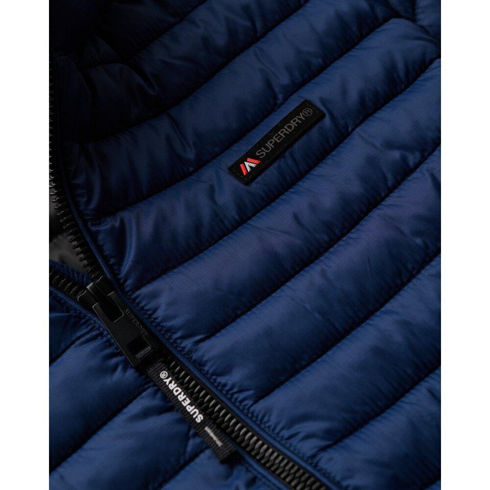 product/s/u/superdry_m5012286a-byw_bleu-insigne_2.jpg