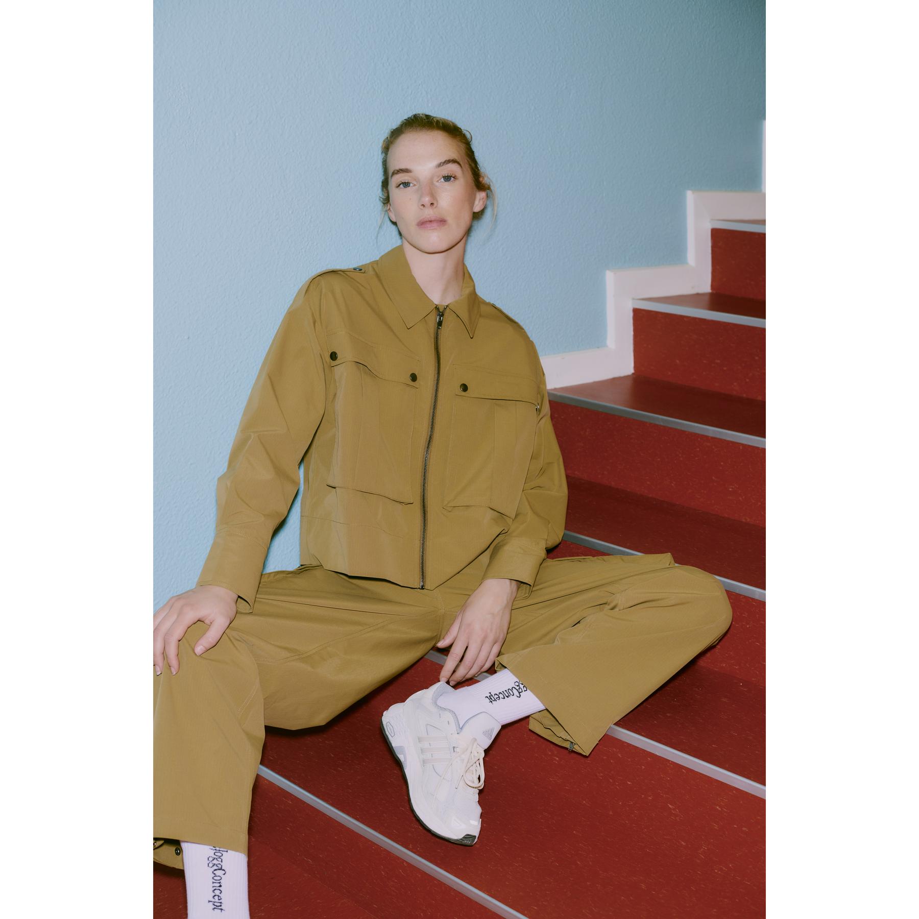 product/t/h/thejoggconcept_22800587-181022_3.jpg