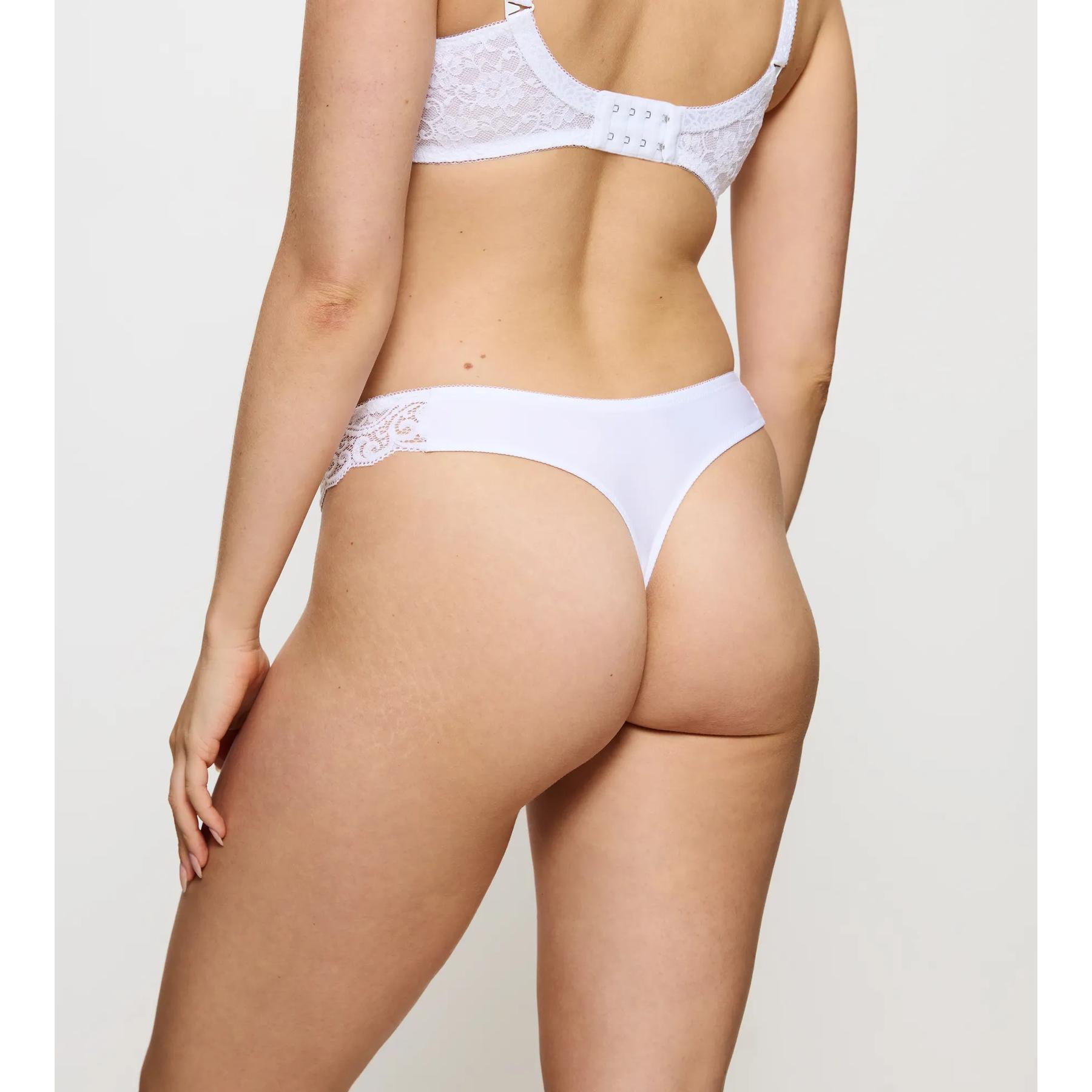 product/t/r/triumph_10219152-0003_white_3.jpg