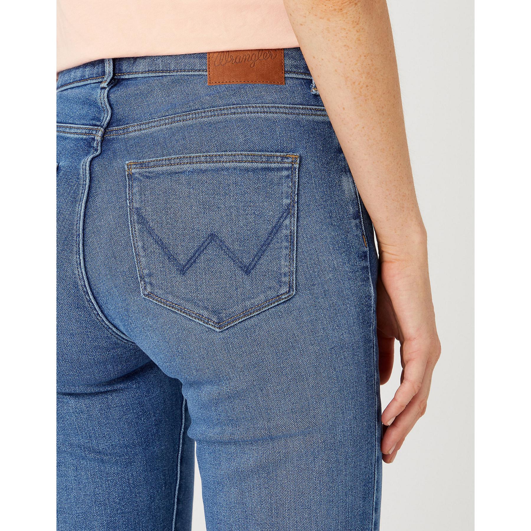 product/w/r/wrangler_112334275_3.jpg