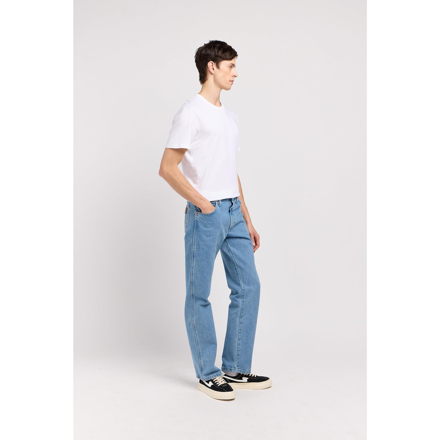 product/w/r/wrangler_112358497_antique-wash_3.jpg
