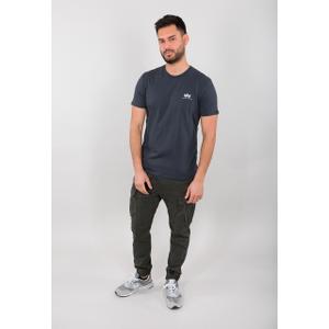 product/1/8/188505-02-alpha-industries-basic-t-small-logo-tee-003.jpg