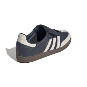 product/2/0/2025_10_adidas_jh5705_7_footwear_photography_back_lateral_top_view_white.jpg