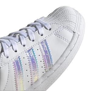 product/a/d/adidas-originals_fv3147_9_footwear_photography_detail_view_2_white_000.jpg