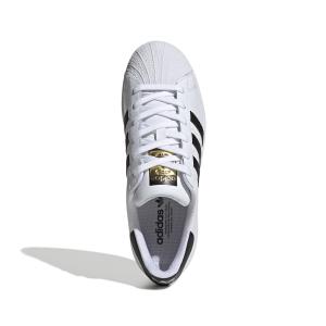 product/a/d/adidas-originals_fv3284_3_footwear_photography_top_portrait_view_white_000.jpg