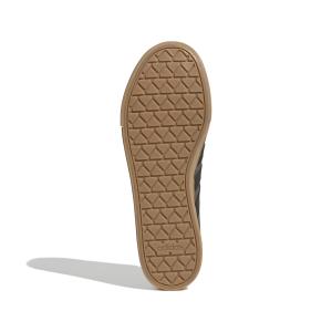 product/a/d/adidas_if4494_4_footwear_photography_bottom_view_white.jpg