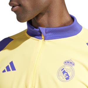 product/a/d/adidas_iq0543_9_apparel_on_model_detail_view_2_white-nw032524.jpg