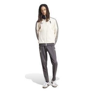 product/a/d/adidas_iy0049_6_apparel_on_model_standard_outfit_view_white-nw112824.jpg
