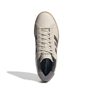 product/a/d/adidas_jh8688_3_footwear_photography_top_portrait_view_white.jpg
