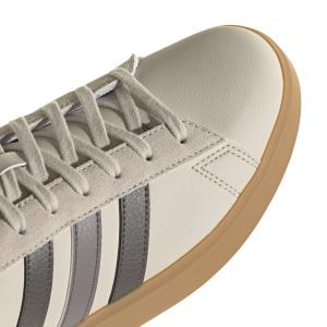 product/a/d/adidas_jh8688_8_footwear_photography_detail_view_1_white.jpg