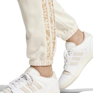 product/a/d/adidas_jm1667_5_apparel_on_model_detail_view_1_white.jpg